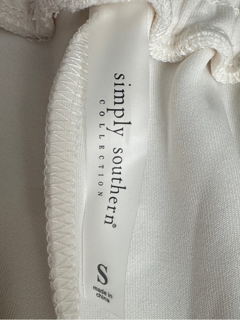 Simply Southern Cream Elastic Waist Shorts - Picture 2 of 4